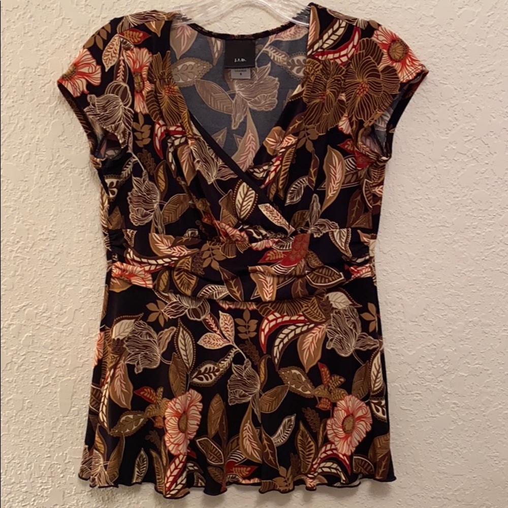 j.t.b V neck blouse with floral print size small